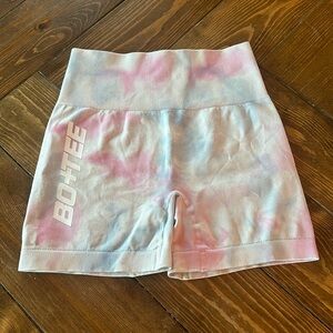 Women’s small Bo+Tee tie dye athletic shorts